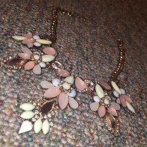 Statement necklace